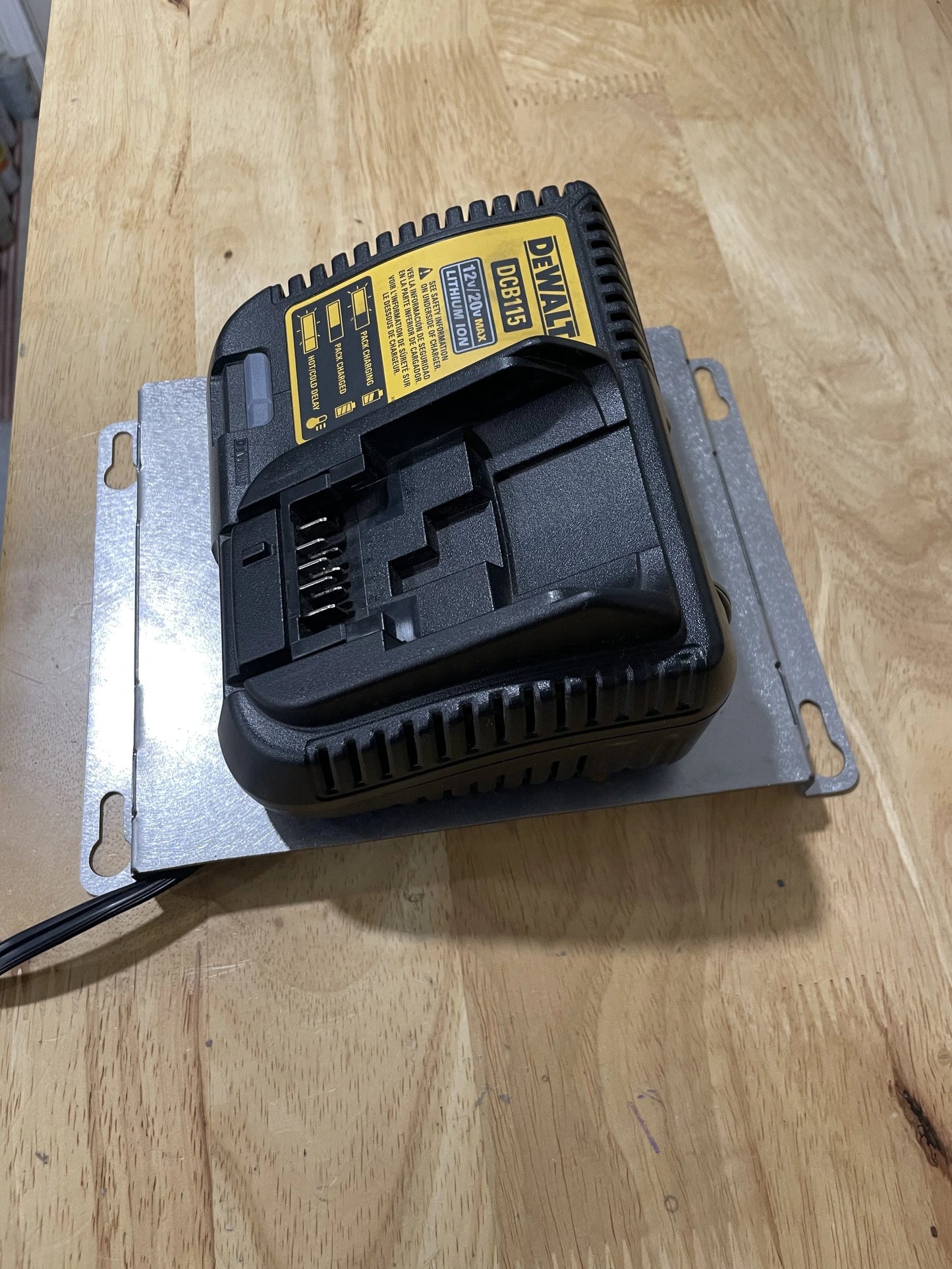 Charger Wall Mount Plate Milwaukee DeWalt Ridged - For Van Truck Shop