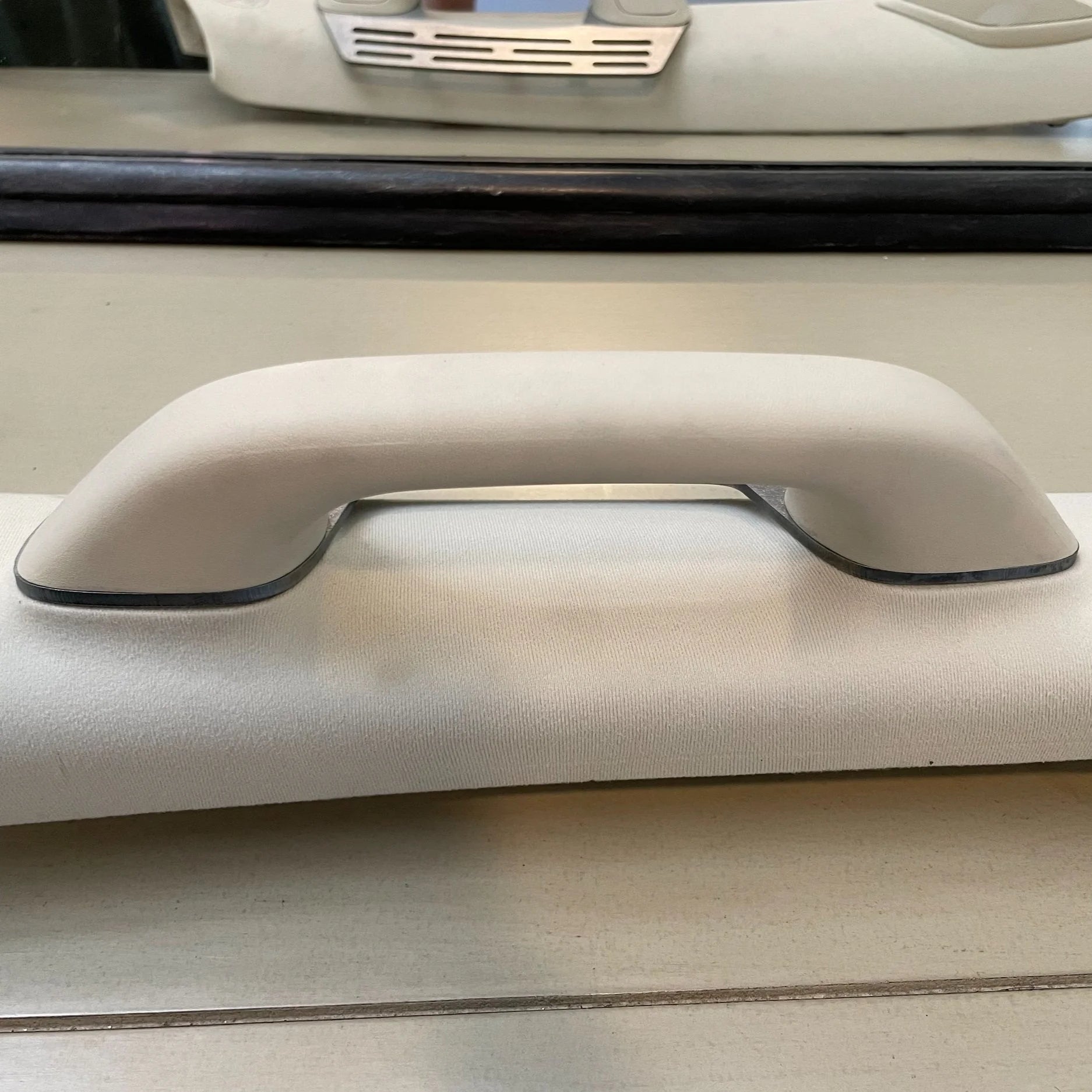 2010-2024 Toyota 4Runner (5th Gen) A-Pillar Grab Handle Accessory Mount For Phones Ham Radios Switch’s Winch Controller Cams Overlanding