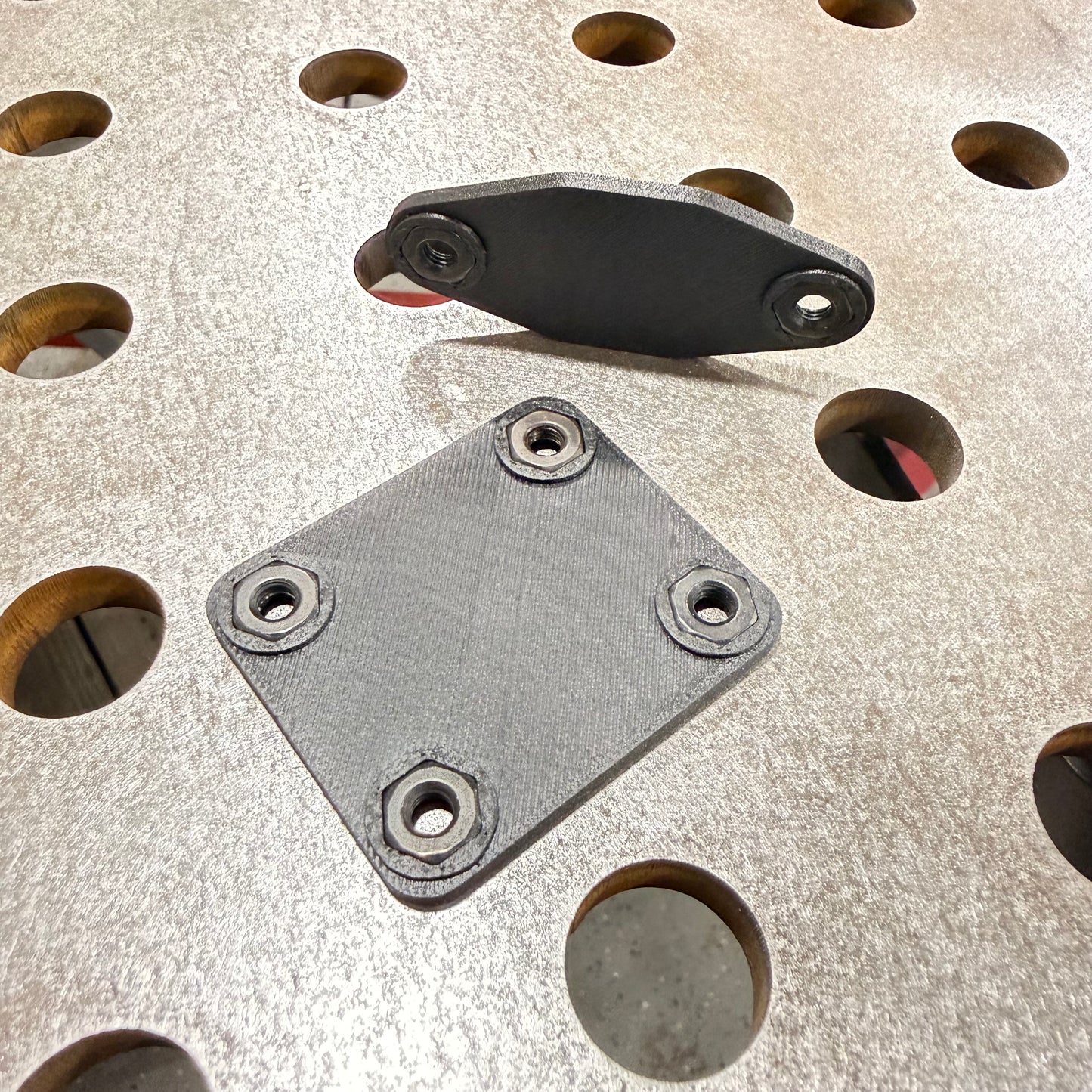 AMP Ball Magnetic Nut Plates