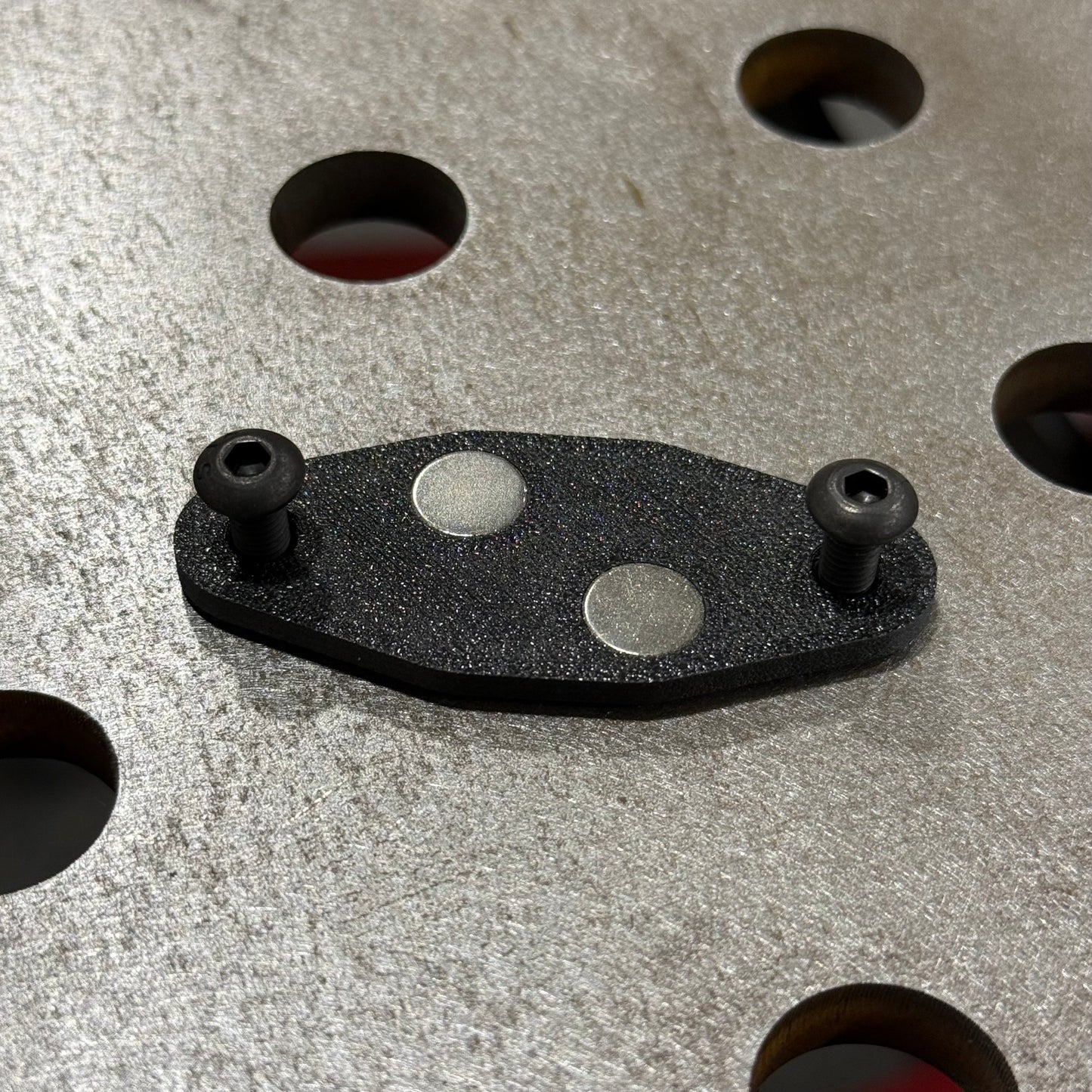 AMP Ball Magnetic Nut Plates